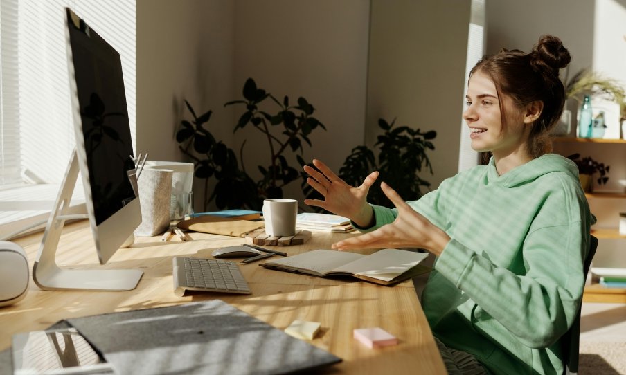 Read more about the article Tech-Curious Student Turns Side-Hustle Into Future Career (from Bentley)